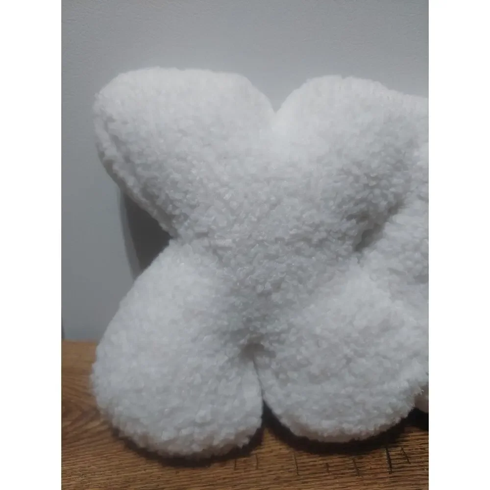 White XO Plush Decrotive Holiday Throw Couch Pillow Valentine's Anniversary Etc